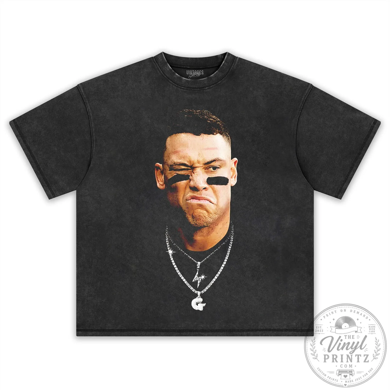 Black Graphic T-Shirt featuring Aaron Judge of the New York Yankees 7 Black Graphic T-Shirt featuring Aaron Judge of the New York Yankees